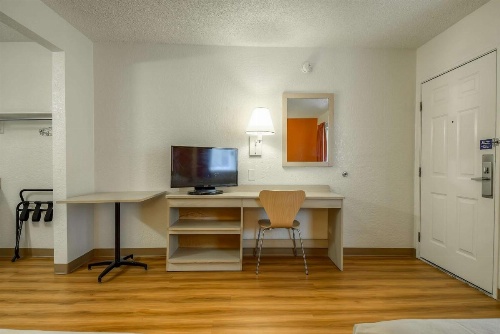 Motel 6 Los Angeles -Norwalk image 7